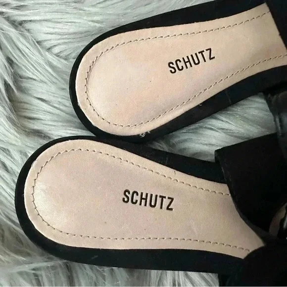 SCHUTZ Chamoi Pump Black Size 6 NWB